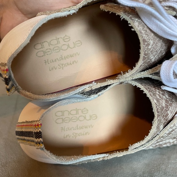 André Assous Iris Leather Sand Snake Sneaker - Size 7 (37EU) - Like New - Picture 7 of 13